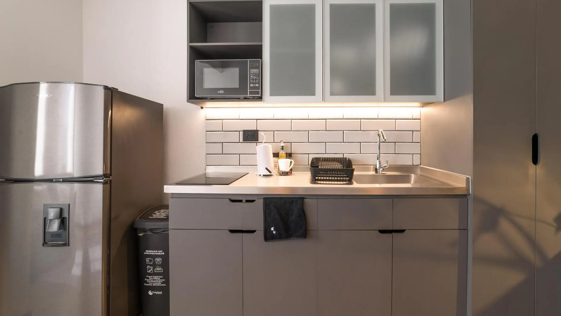 Enchanted Elegance In Laureles Medellin Apartment