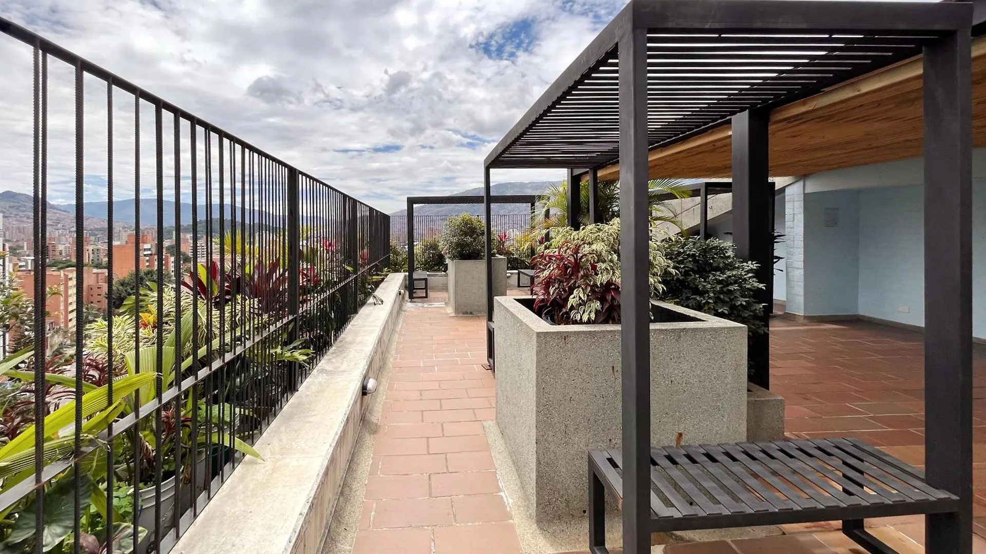 Enchanted Elegance In Laureles Medellin Apartment