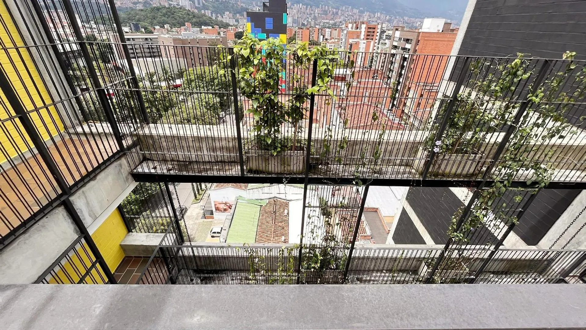 Enchanted Elegance In Laureles Medellin Apartment