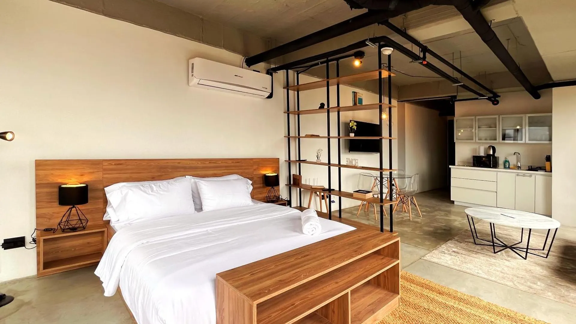 Apartment Enchanted Elegance In Laureles Medellin
