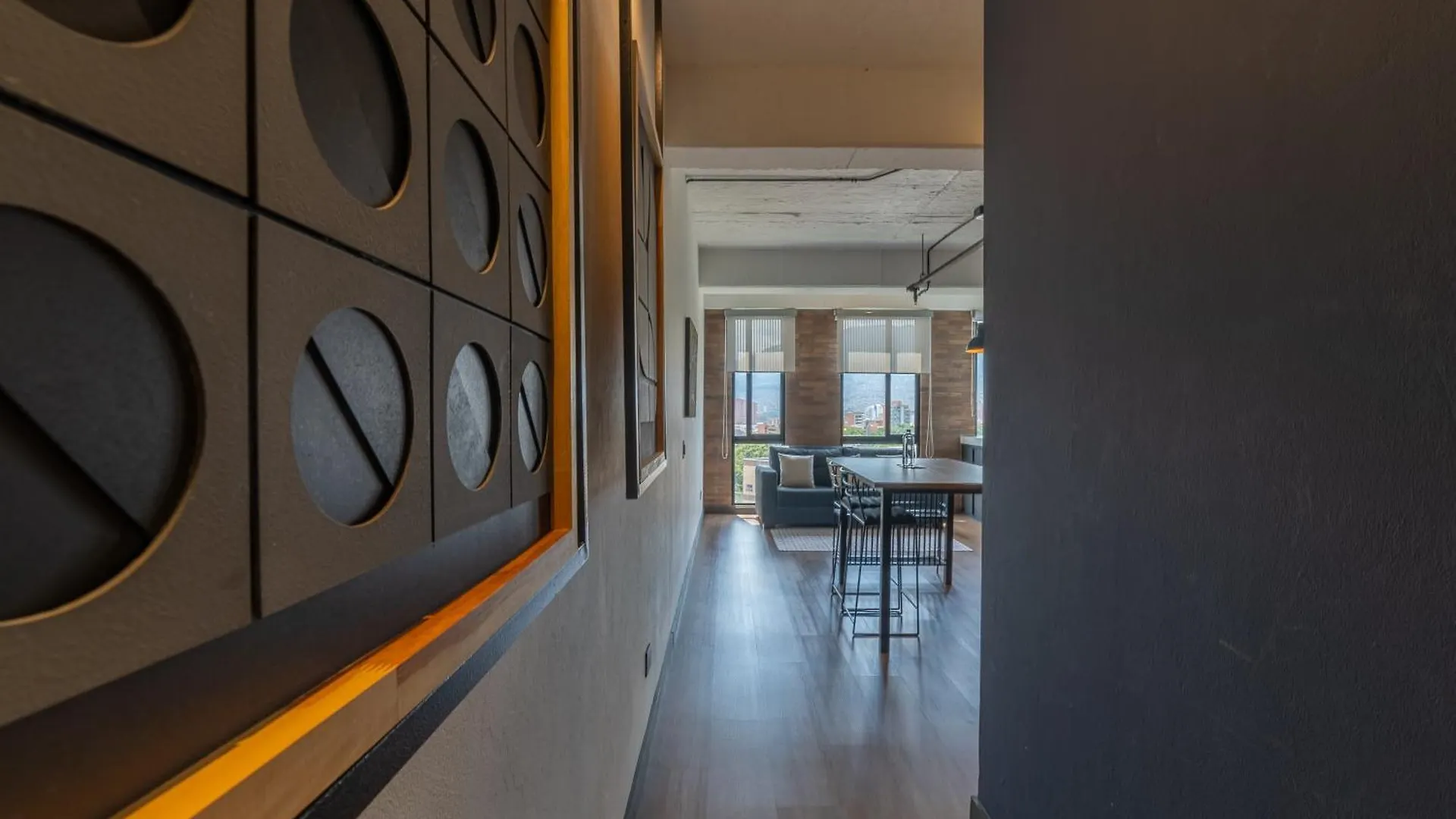 Apartman Enchanted Elegance In Laureles Medellín