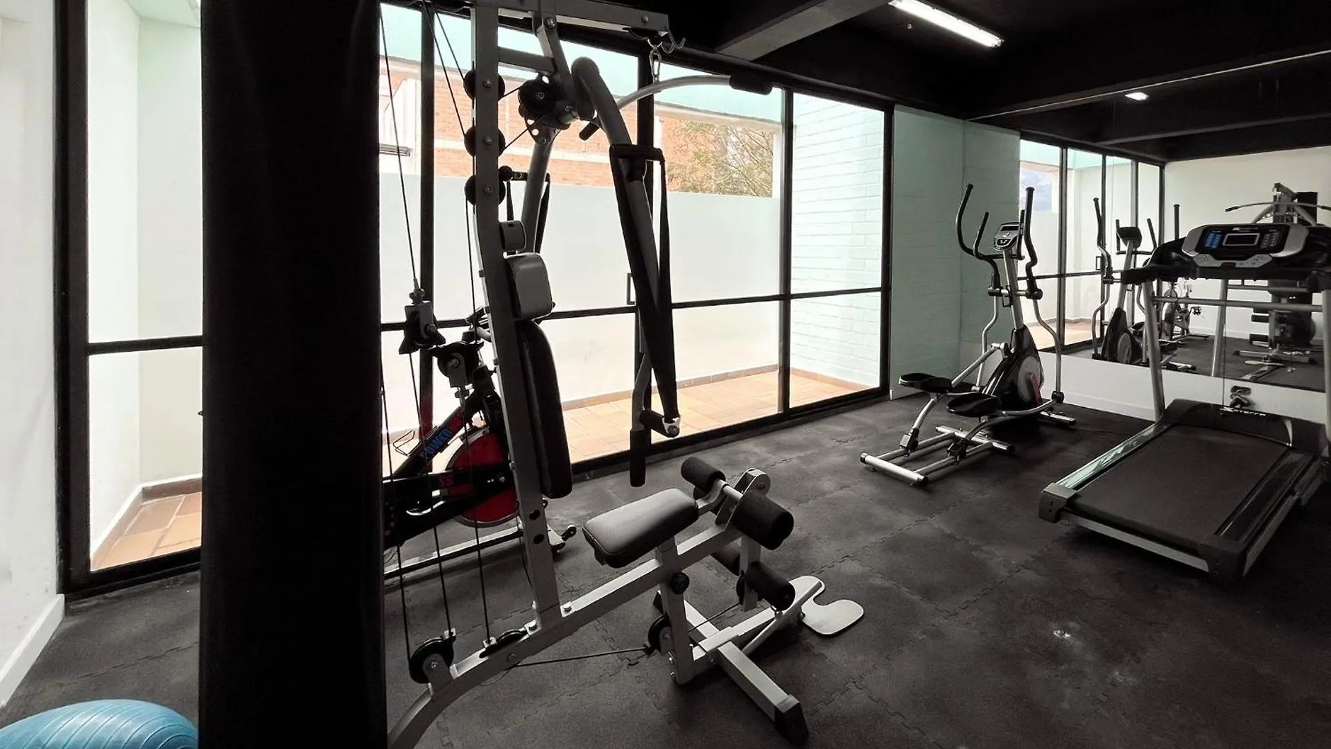 Apartman Enchanted Elegance In Laureles Medellín